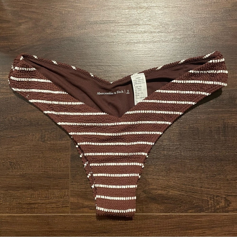 NWOT Abercrombie & Fitch Brown and White Striped Bikini Bottom